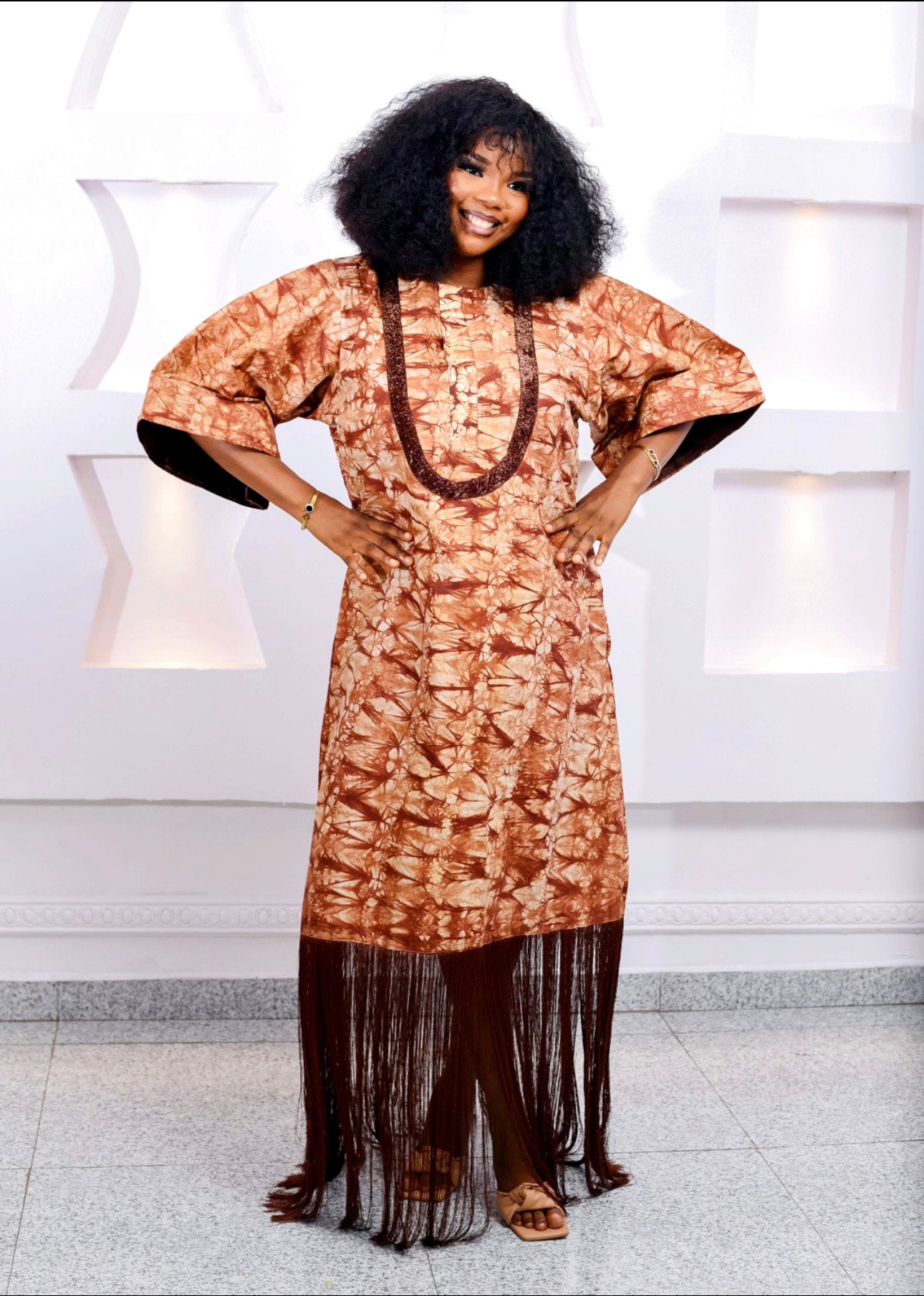 ALLIRA FRINGES KAFTAN - BROWN