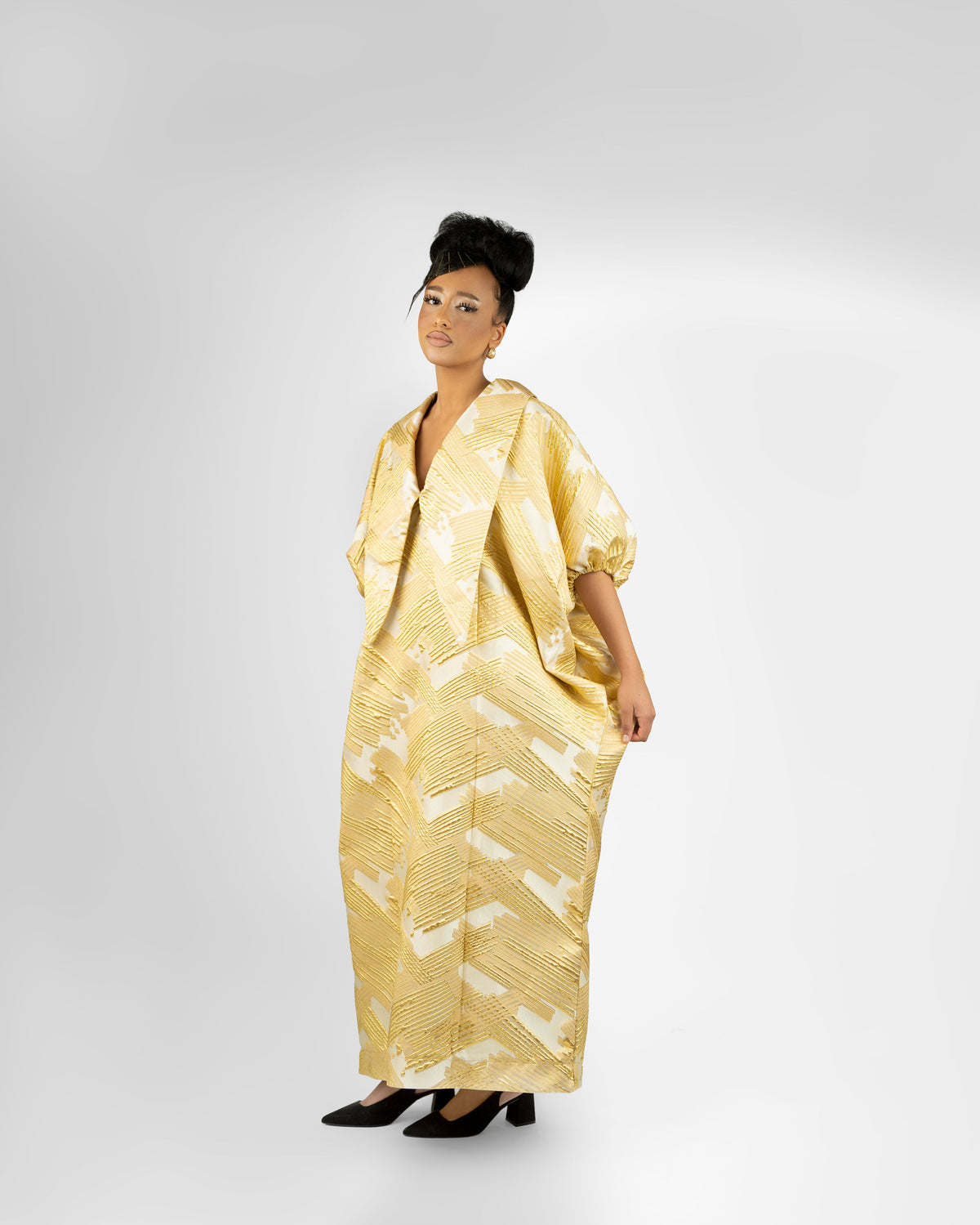 Gallery P3 — Ivory and gold V-neck kaftan (view 2)